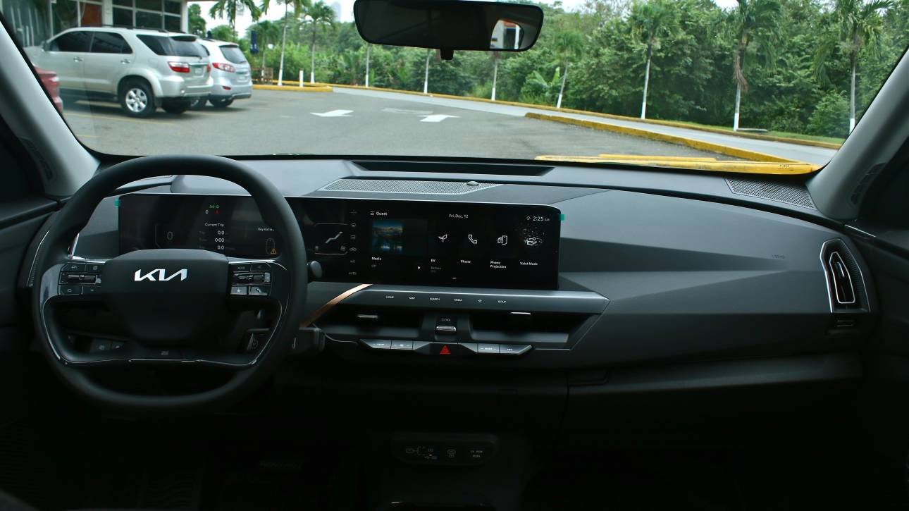 KIA EV5 eléctrico blanco