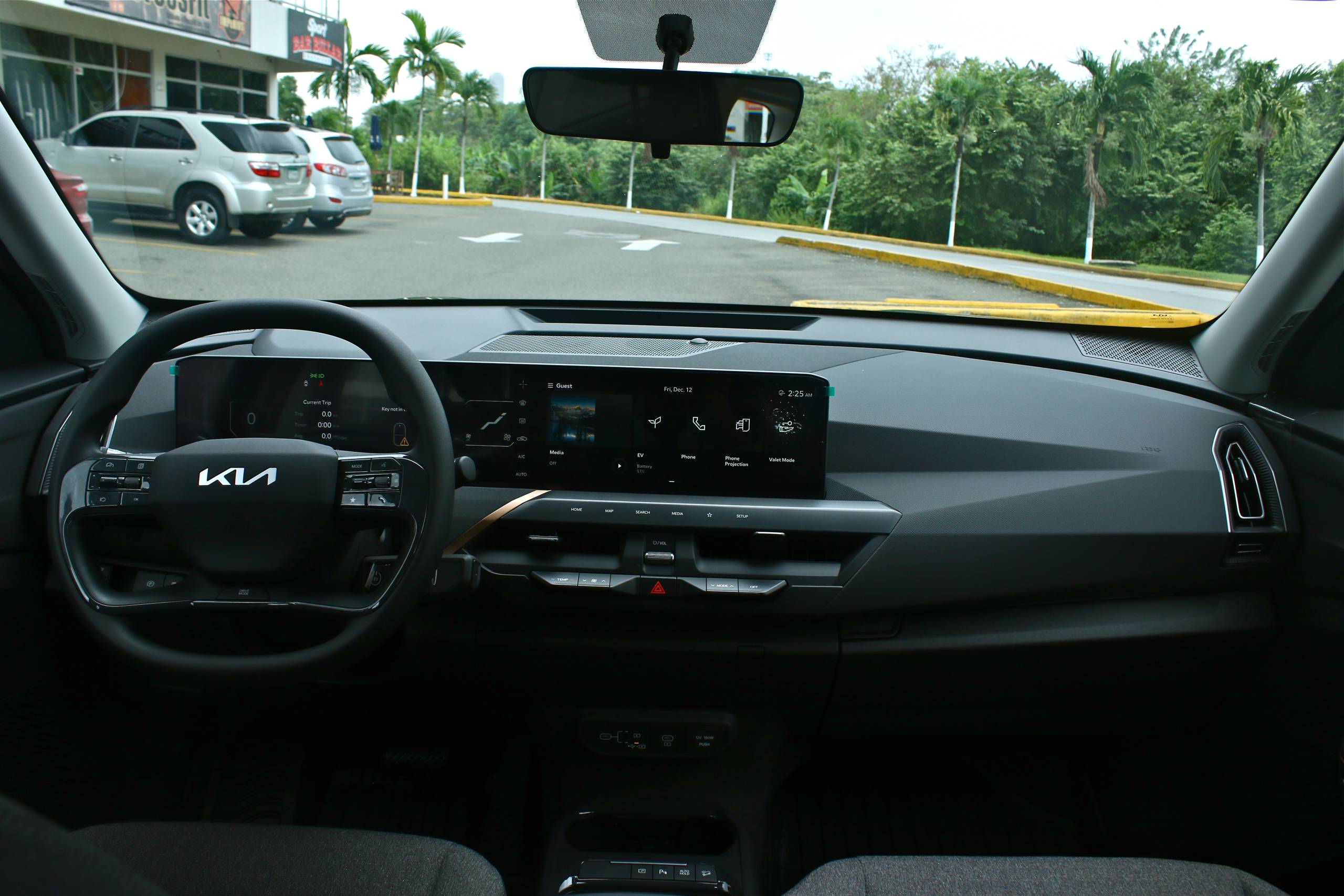 KIA EV5 eléctrico blanco