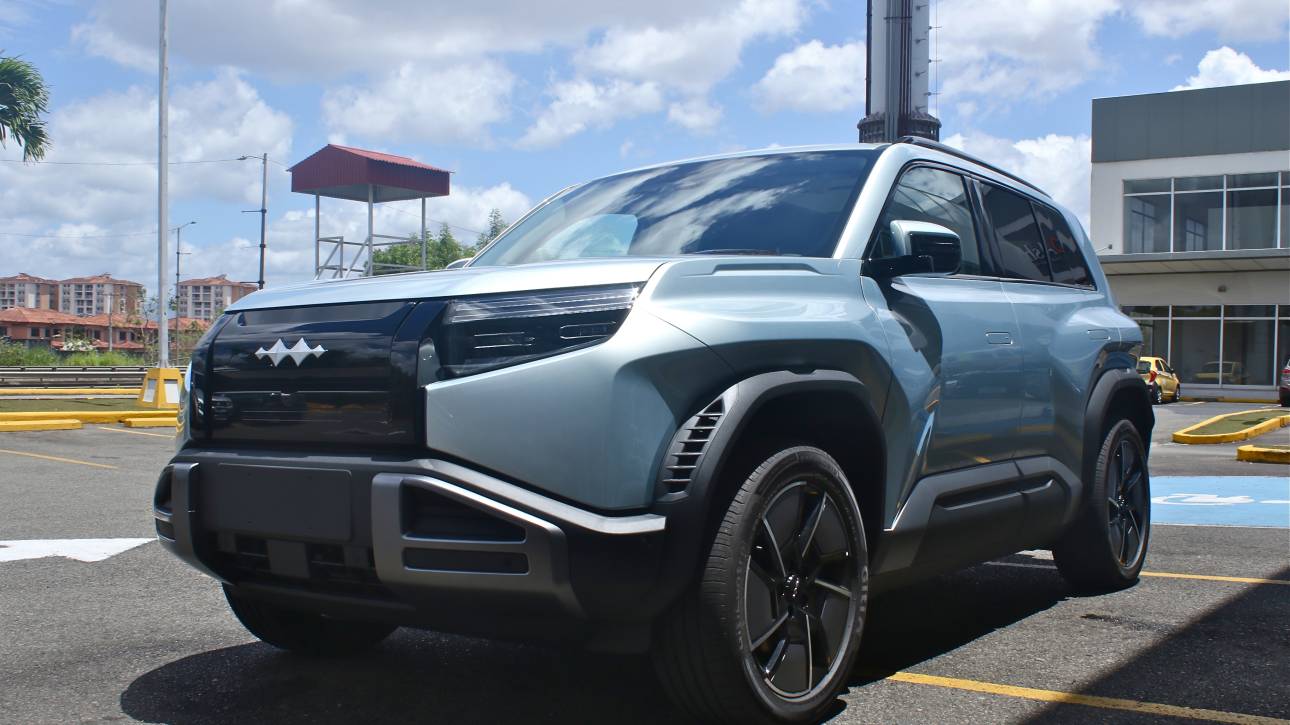 BYD eléctrico frontal